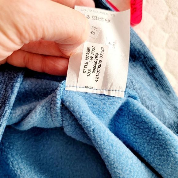 New Under Armour men's sweater 1/4 zip fleece blue icy small gift - Picture 2 of 9